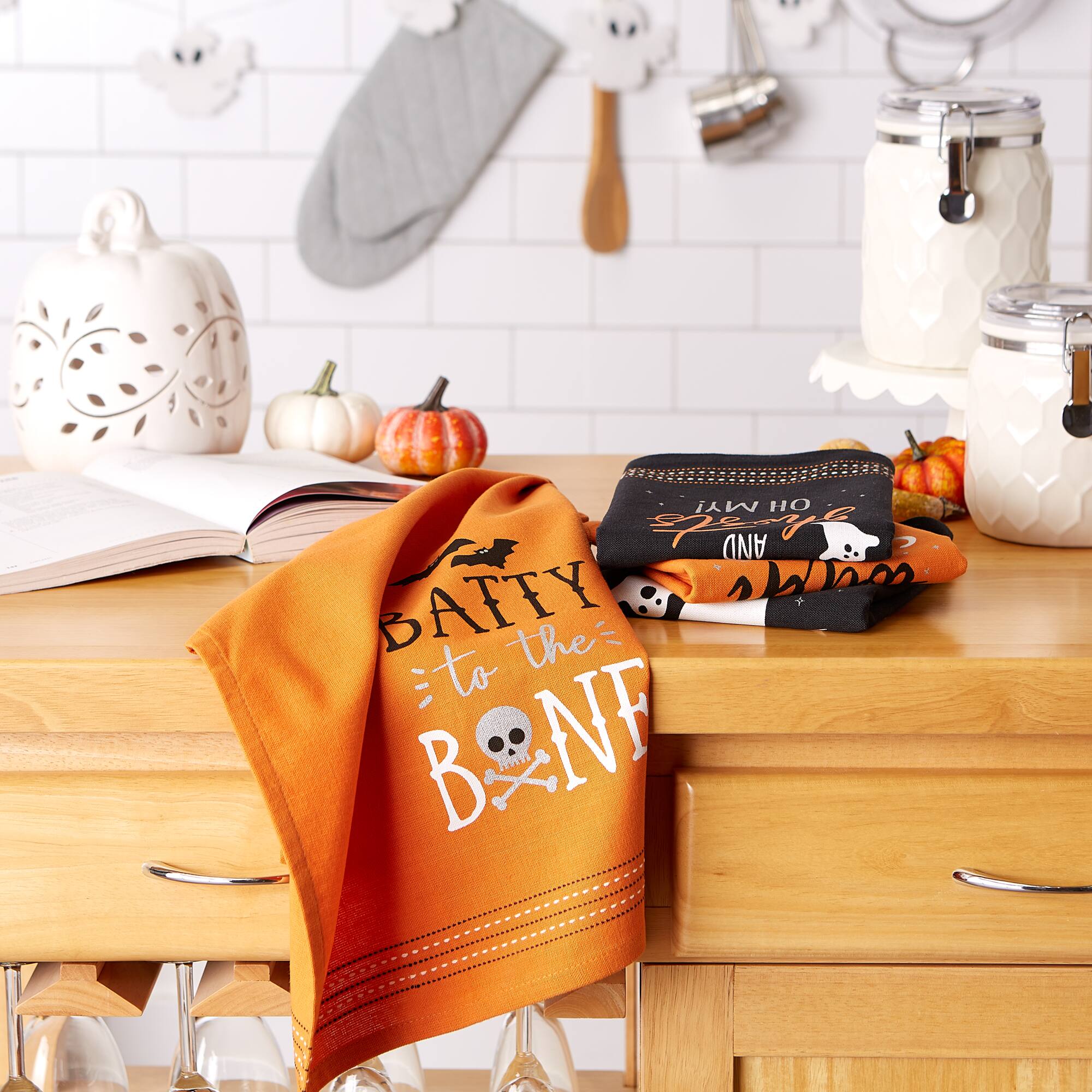 DII® Spooky Sayings Printed Halloween Happy Haunting Wicked Treats Dishtowels Set